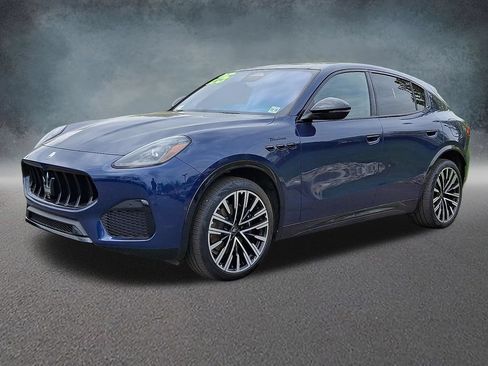 Used 2025 Maserati Grecale Modena AWD/4WD image 3