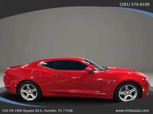 Used 2022 Chevrolet Camaro LT RWD image 7
