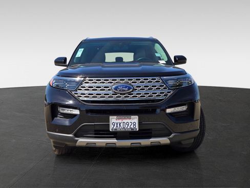 Used 2024 Ford Explorer Limited AWD/4WD image 3