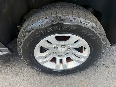 Used 2019 Chevrolet Suburban LT AWD/4WD image 52