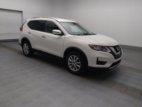 Used 2017 Nissan Rogue SV FWD image 11