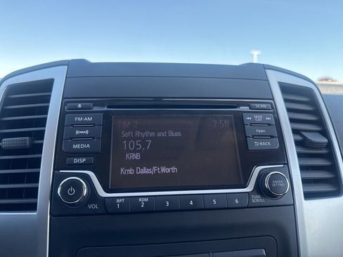 Used 2016 Nissan Frontier SV image 38