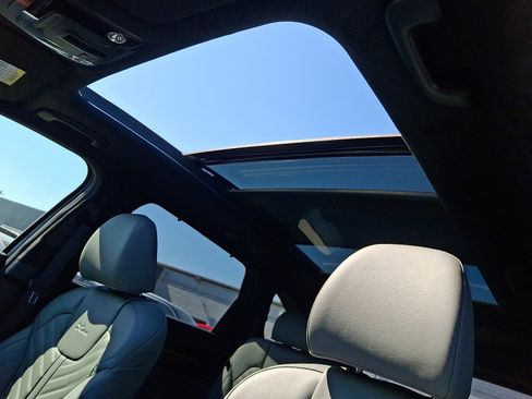 New 2025 Kia Sorento SX Prestige w/ Sage Leather Package image 14