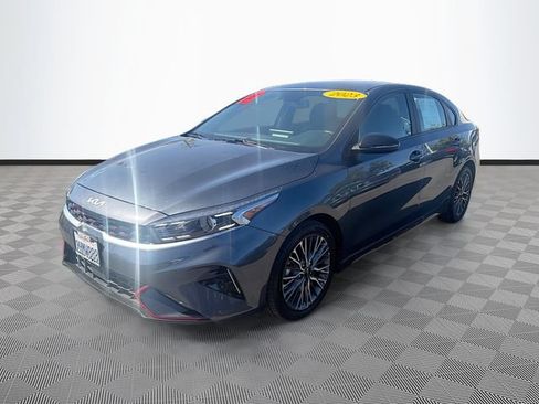 Used 2023 Kia Forte GT-Line w/ GT-Line Technology Package FWD image 3