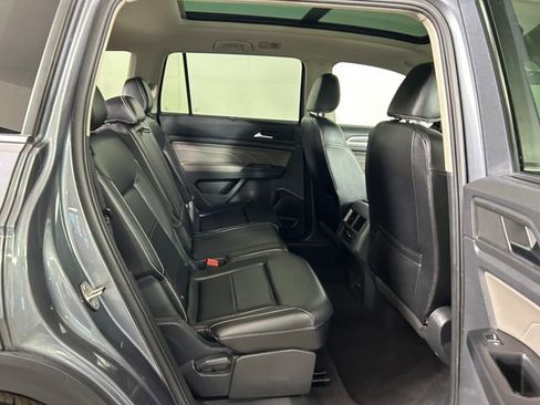 Used 2021 Volkswagen Atlas SE w/ Panoramic Sunroof Package image 28