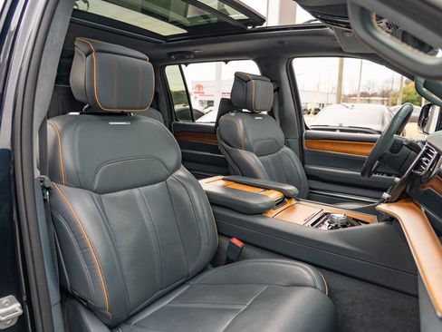 Used 2022 Jeep Grand Wagoneer Series II w/ Rear Seat Video Group 1 image 24