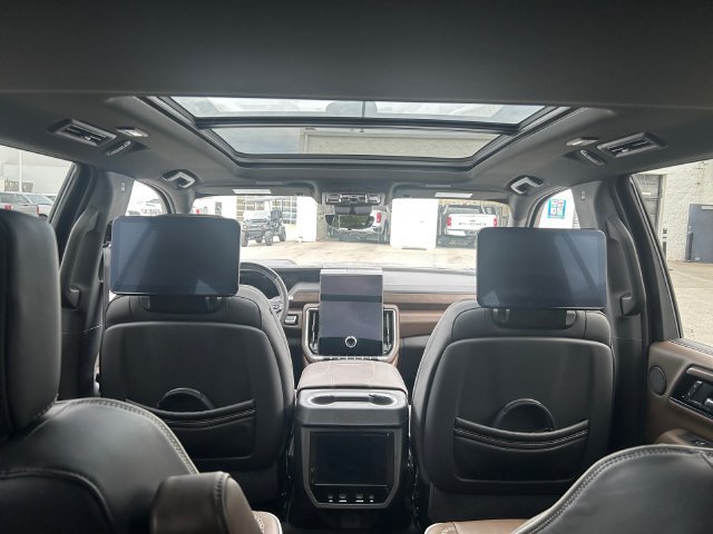 Used 2026 GMC Yukon Denali Ultimate AWD/4WD image 20