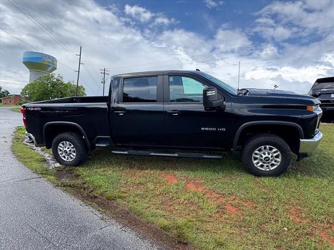 Used 2023 Chevrolet Silverado 2500 LT w/ Gooseneck/5TH Wheel Package AWD/4WD image 2