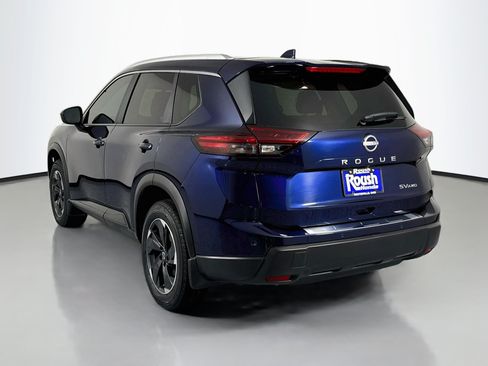 Used 2024 Nissan Rogue SV w/ SV Premium Package AWD/4WD image 7