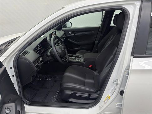 Used 2025 Honda Civic Sport image 9