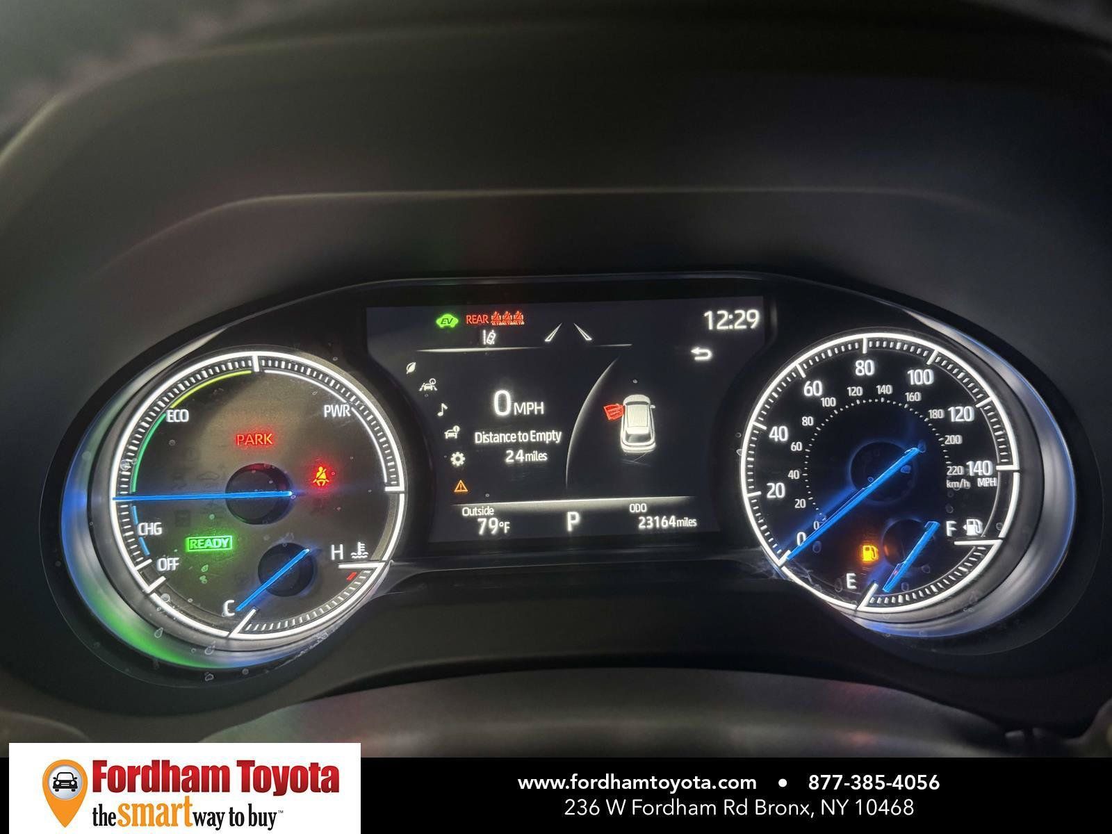 Used 2023 Toyota Venza XLE AWD/4WD image 25