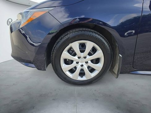Used 2025 Toyota Corolla LE FWD image 17