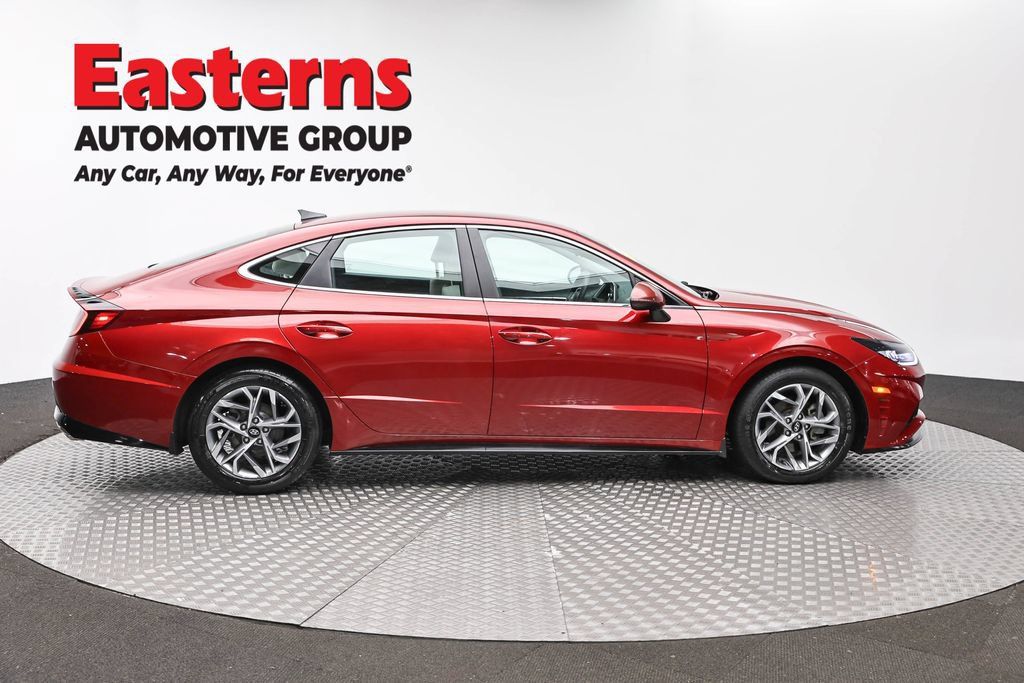 Used 2023 Hyundai Sonata SEL FWD image 6