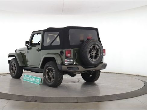 Used 2016 Jeep Wrangler Sahara AWD/4WD image 8