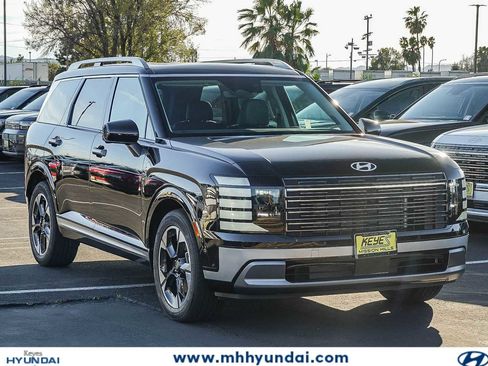 New 2026 Hyundai Palisade Limited FWD image 3