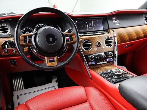 Used 2019 Rolls-Royce Cullinan AWD/4WD image 22