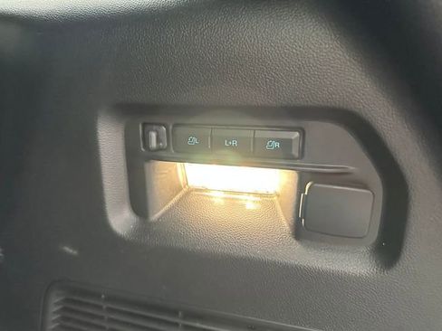 Used 2025 Ford Explorer ST image 26