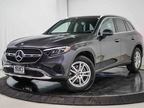 Certified 2025 Mercedes-Benz GLC 300 4MATIC image 1
