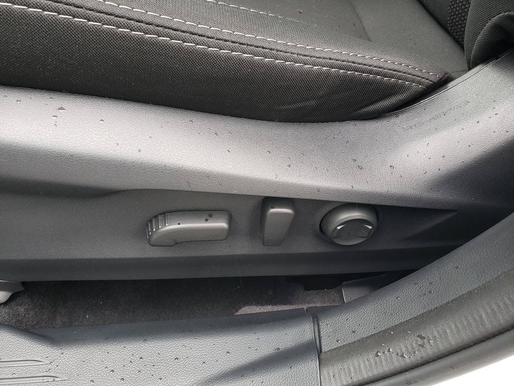 Used 2025 Subaru Outback Premium AWD/4WD image 21