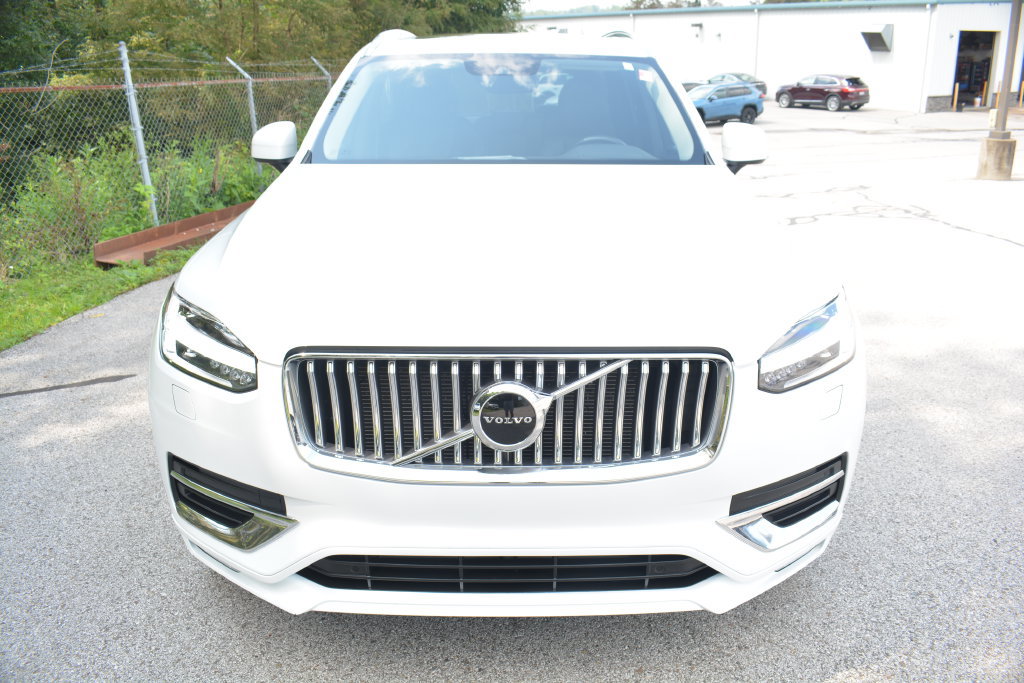 Used 2021 Volvo XC90 T6 Inscription w/ Climate Package AWD/4WD image 2