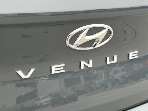 New 2026 Hyundai Venue SE image 25