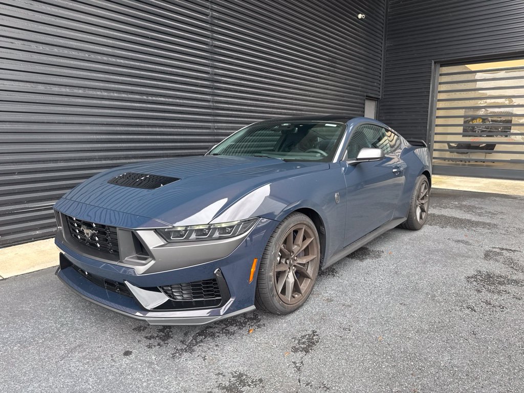 Used 2026 Ford Mustang Dark Horse RWD image 1