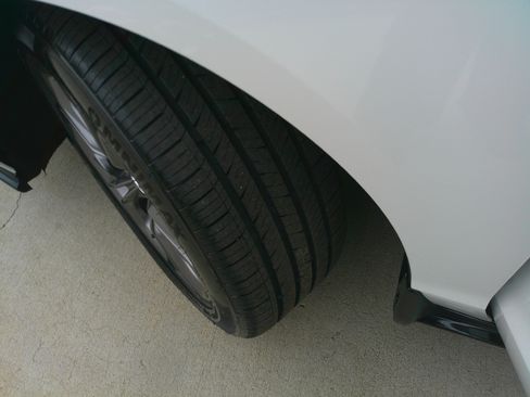 Used 2023 Honda Accord EX-L image 15