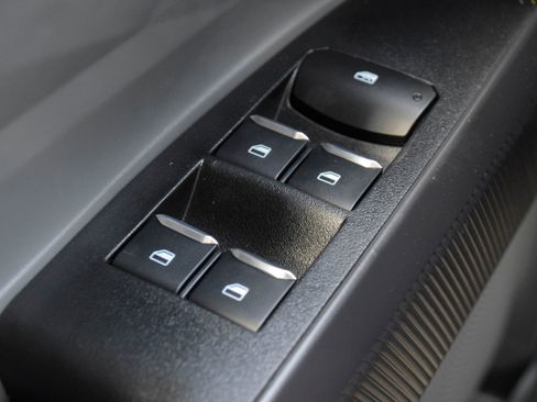 New 2026 Ford Maverick XL image 16