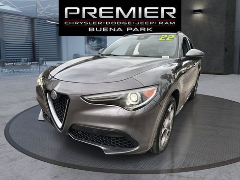 Used 2022 Alfa Romeo Stelvio Ti image 1