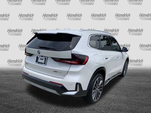 Used 2025 BMW X1 xDrive28i w/ Technology Package image 9