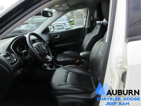 Used 2019 Jeep Compass Limited image 11