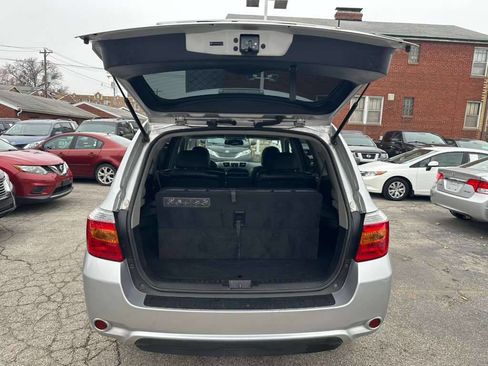 Used 2010 Toyota Highlander SE image 25