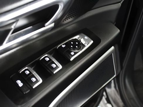 Used 2022 Kia Telluride EX w/ EX Premium Package FWD image 9