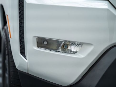 Used 2022 Nissan Frontier SV AWD/4WD image 14