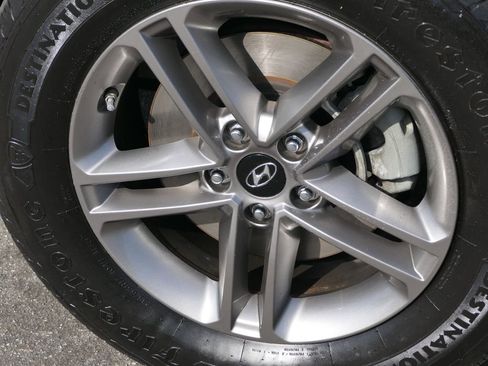 Used 2018 Hyundai Santa Fe Sport w/ Cargo Package image 11