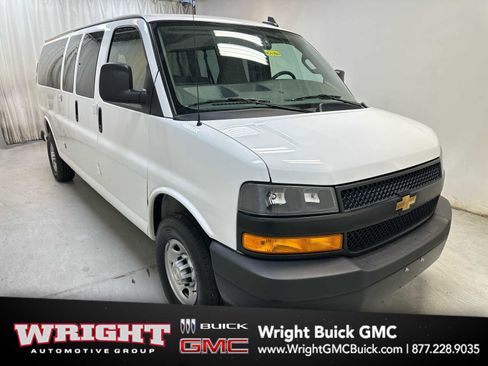 Used 2025 Chevrolet Express 3500 LS image 1