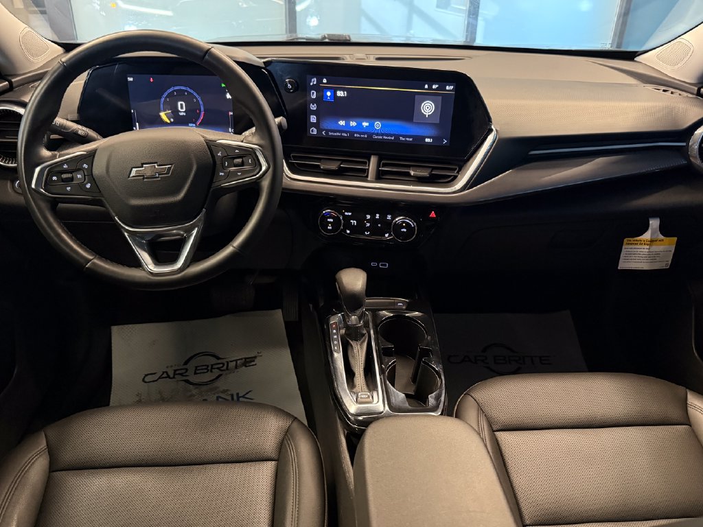 Used 2025 Chevrolet Trax ACTIV w/ Driver Confidence Package FWD image 9