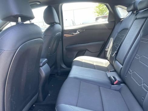 Used 2023 Kia Forte GT-Line w/ GT-Line Premium Package FWD image 18