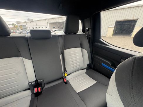 Used 2025 Toyota Tacoma TRD Off-Road image 36