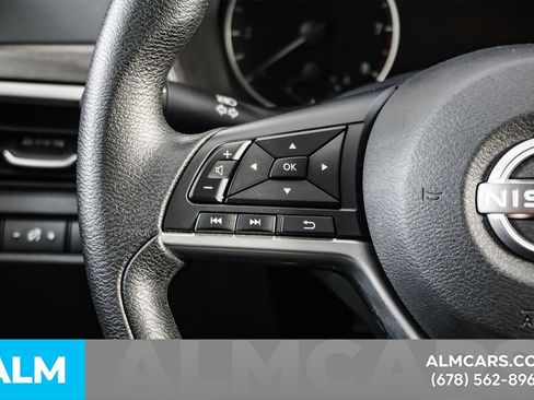 Used 2025 Nissan Altima 2.5 SV FWD image 25