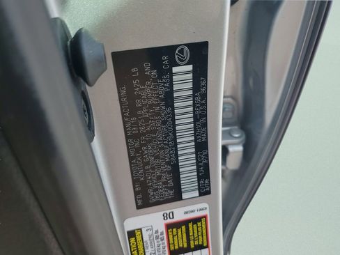 Used 2019 Lexus ES 300h Ultra Luxury w/ Accessory Package 2 image 29