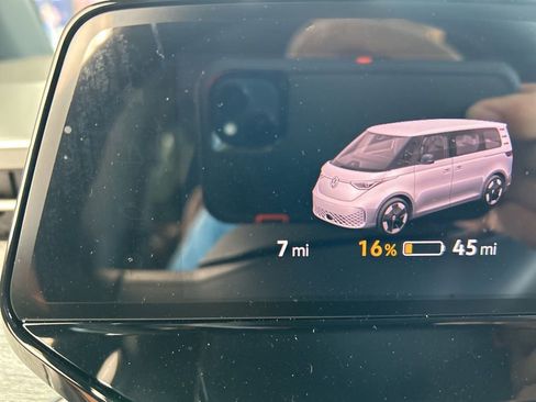 New 2025 Volkswagen ID. Buzz Pro S image 19