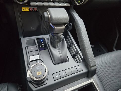 New 2026 Toyota Tacoma Limited AWD/4WD image 14
