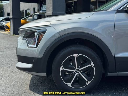 Used 2026 Kia Niro LX FWD image 13