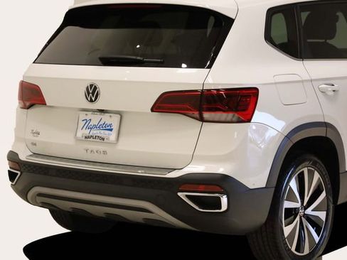 Used 2023 Volkswagen Taos SE image 7