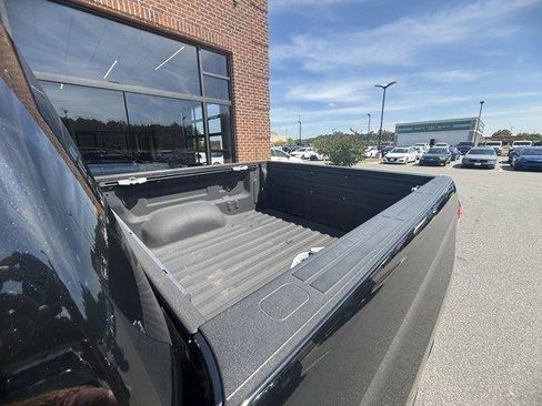 Used 2019 Toyota Tundra Limited AWD/4WD image 14