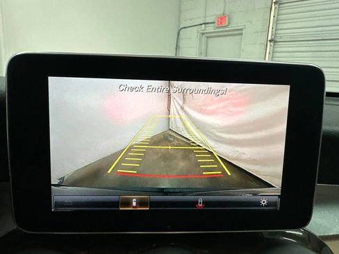 Used 2018 Mercedes-Benz GLC 350e 4MATIC image 19