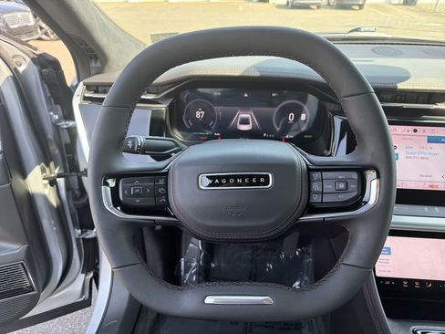 Used 2024 Jeep Wagoneer Launch Edition image 21