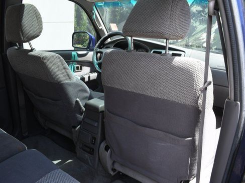 Used 2002 Toyota 4Runner SR5 AWD/4WD image 28