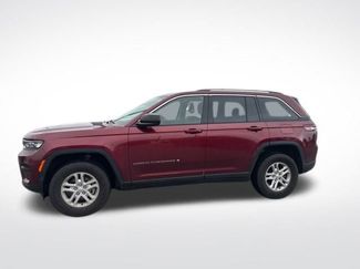 Used 2023 Jeep Grand Cherokee Laredo video 2